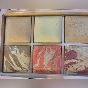 Hourglass Ambient Light Palette